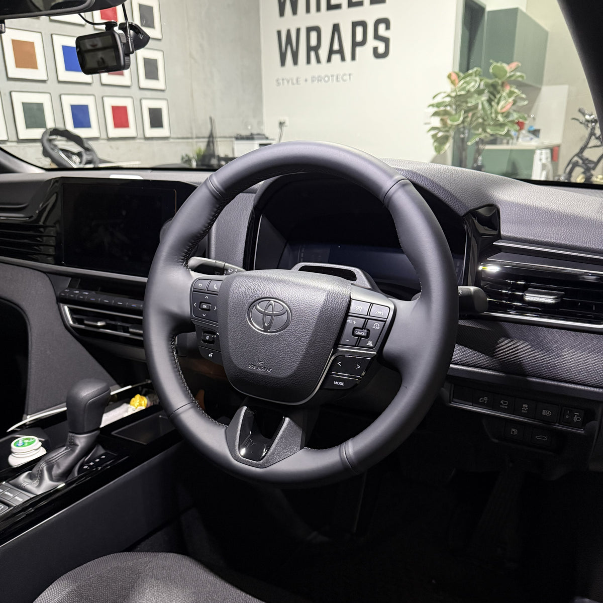 Toyota Camry (2025+) Steering Wheel Wrap – Black Smooth Leather, Black stitch
