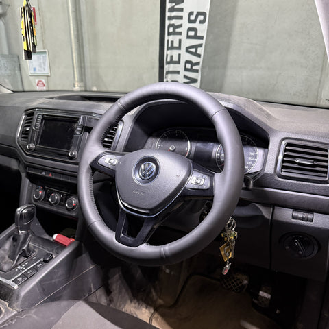Volkswagen Amarok (2017–2022) Steering Wheel Wrap – Black Smooth Leather, Black stitch